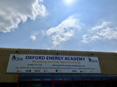 Outside of the OEA Oxford Energy Academy